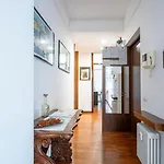 Olmo Cozystay *